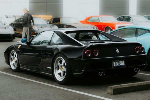 Comment la gestion des flottes électriques peut-elle réduire les coûts opérationnels pour les entreprises?